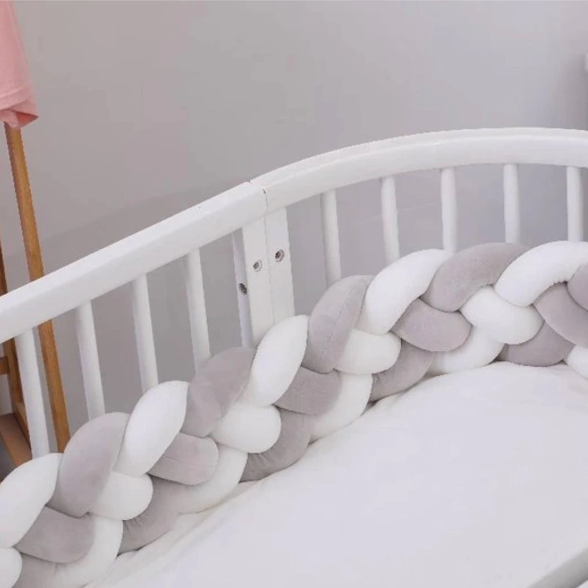 Bedbumper - Bedomrander - Bedbumper ledikant - Bedbumper gevlochten - Boxomrander - Babykamer accessoires - 2 meter - Katoen - Grijs/wit Bedbumper - Bedomrander - Bedbumper Ledikant - Bedbumper Gevlochten - Boxomrander - Babykamer Accessoires - 2 Meter - Katoen - Grijs/wit -Winkel voor babyproducten 1199x1200 62
