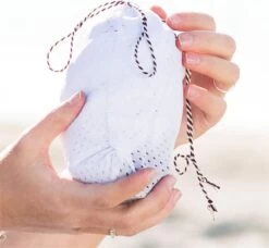 Minimonkey Mini Sling Wit - Klein En Fijn -Winkel voor babyproducten 1200x1109 5