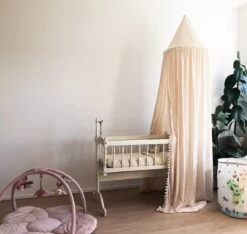 By Baboo Klamboe Baby 245cm - Crème - Katoen - Pompons 6 By Baboo Klamboe Baby 245cm - Crème - Katoen - Pompons -Winkel voor babyproducten 1200x1138 4