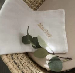 Jollein - Hydrofiele Multidoek - Geborduurd Met Naam - Wit - Origineel Kraamcadeau - Met Naam - Baby - Babydoekjes - Gepersonaliseerd - Hydrofiele Doeken - 70 X 70