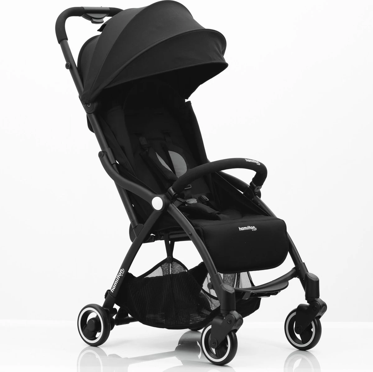 Hamilton by Yoop S1 Plus Buggy met monteerbare Zeno Plus draagwieg - Nieuw en Hoger 2023 model - Premium Budget Stroller met One Hand Folding Technologie – Zwart - Licht, Verstelbaar, Wendbaar en geschikt van 0 maanden tot 4 jaar – Inclusief adapter Hamilton By Yoop S1 Plus Buggy Met Monteerbare Zeno Plus Draagwieg - Nieuw En Hoger 2023 Model - Premium Budget Stroller Met One Hand Folding Technologie – Zwart - Licht, Verstelbaar, Wendbaar En Geschikt Van 0 Maanden Tot 4 Jaar – Inclusief Adapter -Winkel voor babyproducten 1200x1198 56