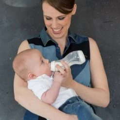 Difrax Anti-Colic S-Babyfles Natural - 250 Ml - I Love You/Rood 10 Difrax Anti-Colic S-Babyfles Natural - 250 Ml - I Love You/Rood -Winkel voor babyproducten 1200x1200 1276