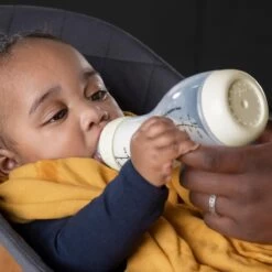 Difrax Babyfles 250 Ml Natural - Anti-Colic - Crèmewit - Duopack -Winkel voor babyproducten 1200x1200 1296