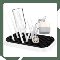 STACK Flessen Droogrek Met Flessenborstel | Zwart - Geschikt Voor Flessen En Doppen - Droogrek Voor Flessen - Baby Flessenrek - Afdruiprek Baby - Drying Rack - Babyfles Droogrek - Afdruiprek Fles Met Lekbak - Afdruiprek - Babyflessen - Flessenrek -Winkel voor babyproducten 1200x1200 1347