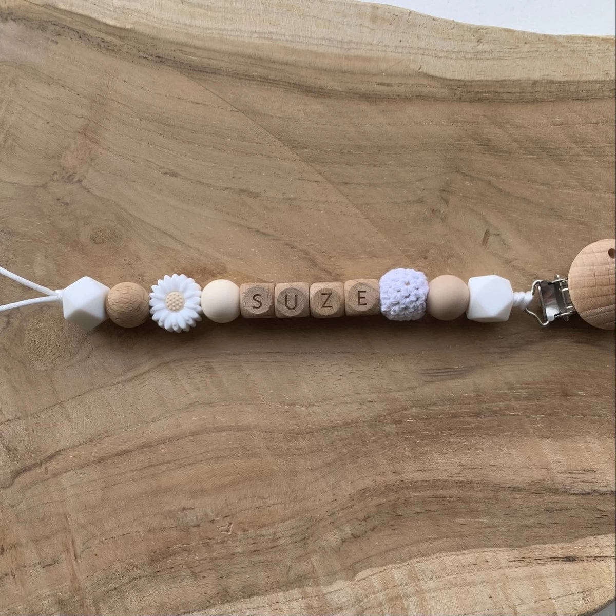 Speenkoord met naam | Gepersonaliseerd | Bloem - Hout | Kraamcadeau | Baby | Speenclip | Speenketting | Bebbes Speenkoord Met Naam | Gepersonaliseerd | Bloem - Hout | Kraamcadeau | Baby | Speenclip | Speenketting | Bebbes -Winkel voor babyproducten 1200x1200 1373