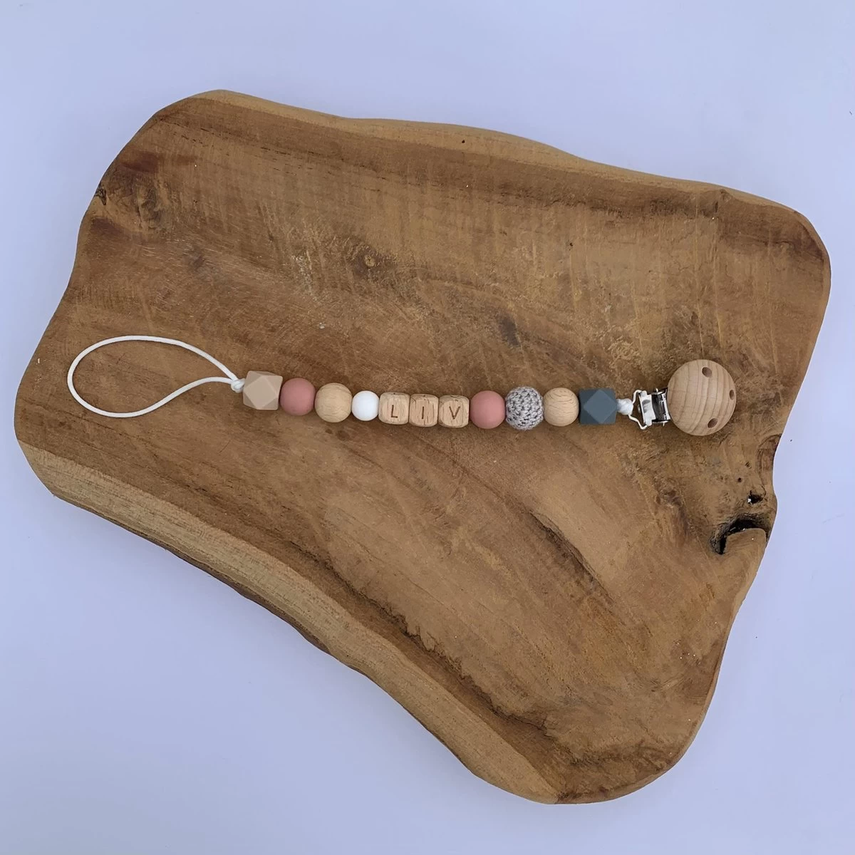 Speenkoord met naam | Gepersonaliseerd | Donker Roze - Hout | Kraamcadeau | Baby | Speenclip | Speenketting | Bebbes Speenkoord Met Naam | Gepersonaliseerd | Donker Roze - Hout | Kraamcadeau | Baby | Speenclip | Speenketting | Bebbes -Winkel voor babyproducten 1200x1200 1391