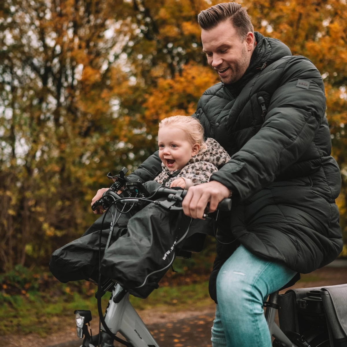 Deryan Bike-a-way fietsstoeltje voor - fiets Regenhoes - warme jas en windbreaker + regenponcho - Bobike & Yepp Deryan Bike-a-way Fietsstoeltje Voor - Fiets Regenhoes - Warme Jas En Windbreaker + Regenponcho - Bobike & Yepp -Winkel voor babyproducten 1200x1200 1583