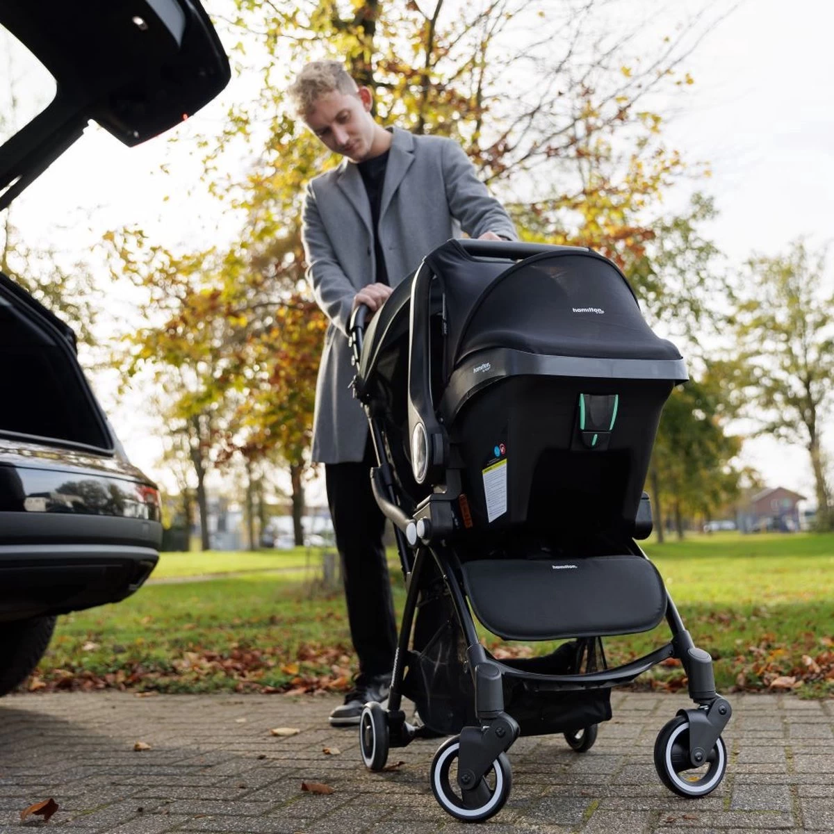 Hamilton by Yoop S1 Plus Buggy met monteerbare Zeno Plus draagwieg - Nieuw en Hoger 2023 model - Premium Budget Stroller met One Hand Folding Technologie – Zwart - Licht, Verstelbaar, Wendbaar en geschikt van 0 maanden tot 4 jaar – Inclusief adapter Hamilton By Yoop S1 Plus Buggy Met Monteerbare Zeno Plus Draagwieg - Nieuw En Hoger 2023 Model - Premium Budget Stroller Met One Hand Folding Technologie – Zwart - Licht, Verstelbaar, Wendbaar En Geschikt Van 0 Maanden Tot 4 Jaar – Inclusief Adapter -Winkel voor babyproducten 1200x1200 1831