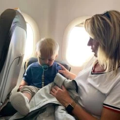 Deryan AirTraveller Vliegtuigbedje - Reiskussen Met Matras - Compact Opgevouwen -Winkel voor babyproducten 1200x1200 1991