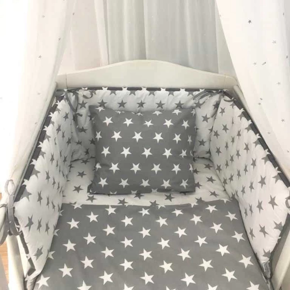 Bedomrander Hollywood Grijs - Bedbumper Bedomrander Hollywood Grijs - Bedbumper -Winkel voor babyproducten 1200x1200 2461