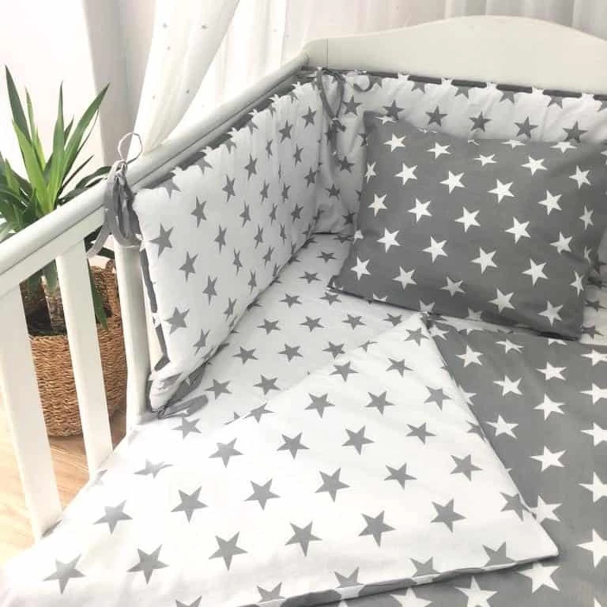 Bedomrander Hollywood Grijs - Bedbumper Bedomrander Hollywood Grijs - Bedbumper -Winkel voor babyproducten 1200x1200 2462