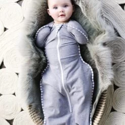 Love To Dream™ Babyslaapzak Swaddle Up™ - Inbakeren - Baby 3-6 Maanden - 6-8.5 Kg - All Season - Grijs -Winkel voor babyproducten 1200x1200 2647