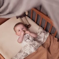 Jollein Baby Laken Wieg 75x100cm Pimpelmees - Forest Animals -Winkel voor babyproducten 1200x1200 2663