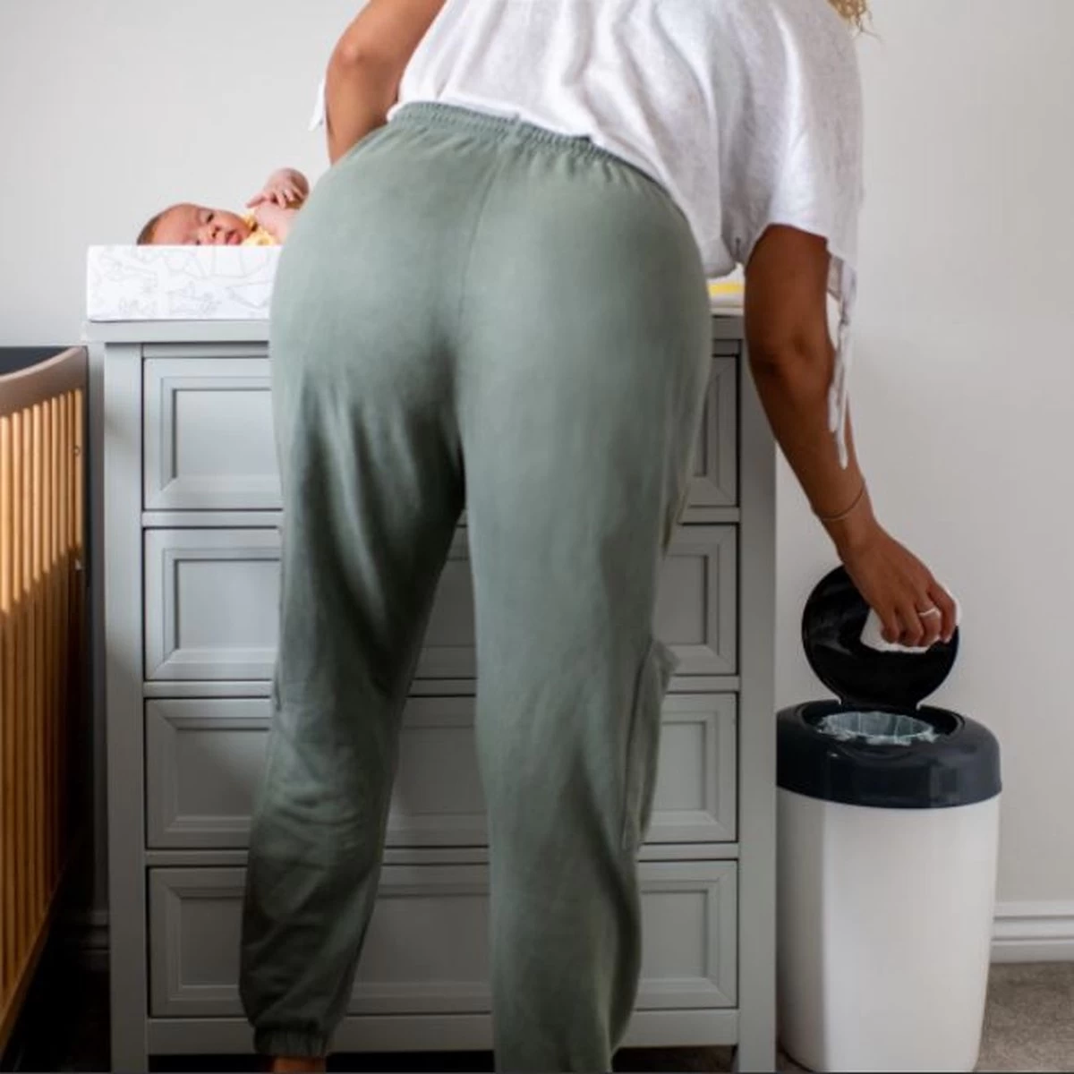 Tommee Tippee Simplee Sangenic luieremmer, milieuvriendelijker systeem, inclusief 6 navulcassettes met duurzaam geproduceerde antibacteriële GREENFILM, grijs Tommee Tippee Simplee Sangenic Luieremmer, Milieuvriendelijker Systeem, Inclusief 6 Navulcassettes Met Duurzaam Geproduceerde Antibacteriële GREENFILM, Grijs -Winkel voor babyproducten 1200x1200 728