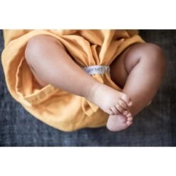 KipKep Blenker Hydrofiele Badcape - Maat 100x70cm - Little Bees Geel -Winkel voor babyproducten 1200x1200 792