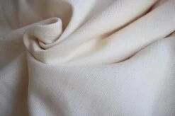 Yaro Broken Twill 33 Ring Sling -Winkel voor babyproducten 1200x799 75