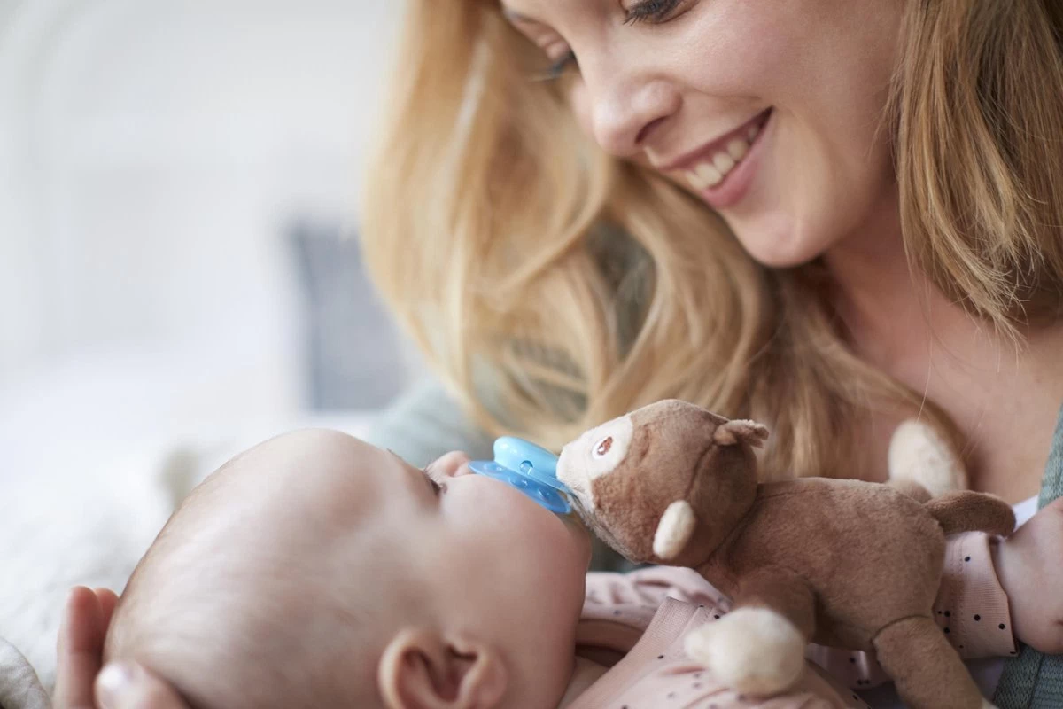 Philips Avent Snuggle Knuffelspeen - 0-6 Maanden - Aapje Philips Avent Snuggle Knuffelspeen - 0-6 Maanden - Aapje -Winkel voor babyproducten 1200x800 130