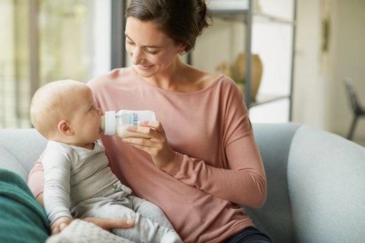 Philips Avent SCF813/14 Anti-Colic Babyfles - Met AirFree Ventiel - 260 ml - 1 Stuks Philips Avent SCF813/14 Anti-Colic Babyfles - Met AirFree Ventiel - 260 Ml - 1 Stuks -Winkel voor babyproducten 1200x800 160