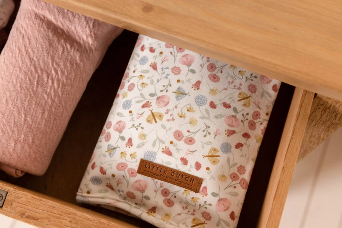 Luieretui Flowers & Butterflies Little Dutch Luieretui Flowers & Butterflies -Winkel voor babyproducten 1200x800 235