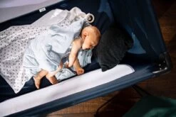 Hauck Dream N Play Plus Campingbedje - Navy -Winkel voor babyproducten 1200x800 258