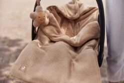 Jollein Voetenzak Voor Autstoel & Kinderwagen - Basic Knit - Biscuit 8 Jollein Voetenzak Voor Autstoel & Kinderwagen - Basic Knit - Biscuit -Winkel voor babyproducten 1200x800 296