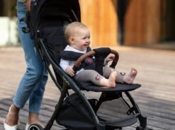 Lionelo Buggy Julie One - Kinderwagen Premium - Automatisch Opvouwen - Wandelwagen Tot 22 Kg - Comfortabele Zitje -Winkel voor babyproducten 1200x896 7