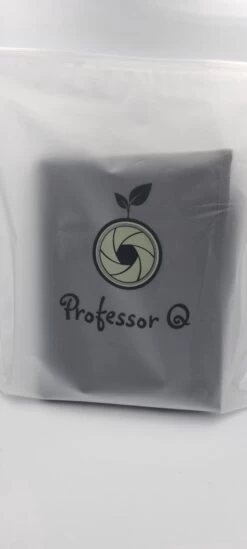 Professor Q - Autostoelhoes - Autostoelbeschermer - Autostoel Beschermer - Zwart -Winkel voor babyproducten 540x1200 2