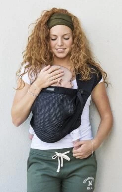 Minimonkey Mini Sling Draagzak - Zwart -Winkel voor babyproducten 768x1200 9