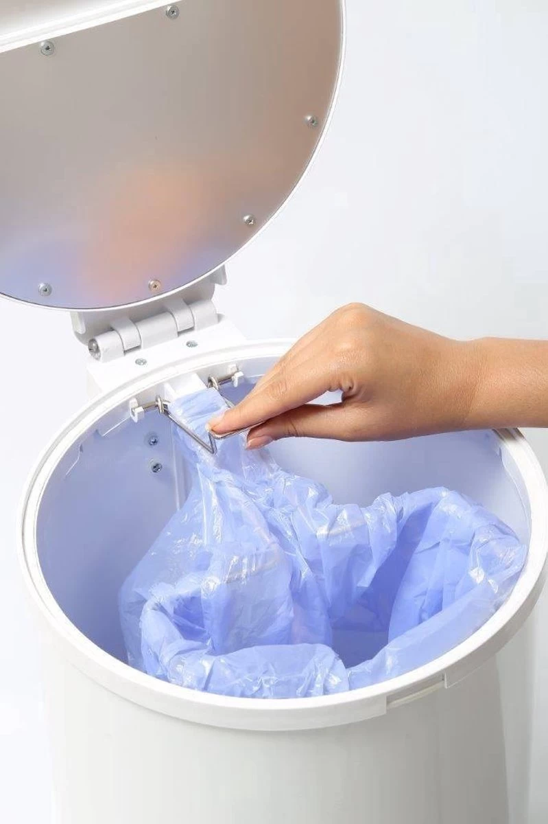 DiaperPail - Clear White - Luieremmer met speciale luiersluis - Werkt met normale vuilniszakken - Luxe luieremmer - Geen speciale cassettes - Geen geurtjes - Makkelijk schoon te maken - Is gemaakt van Aluminium DiaperPail - Clear White - Luieremmer Met Speciale Luiersluis - Werkt Met Normale Vuilniszakken - Luxe Luieremmer - Geen Speciale Cassettes - Geen Geurtjes - Makkelijk Schoon Te Maken - Is Gemaakt Van Aluminium -Winkel voor babyproducten 799x1200 12