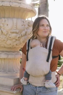 Tula Draagzak Free To Grow - Linen Sand 4 Tula Draagzak Free To Grow - Linen Sand -Winkel voor babyproducten 799x1200 72