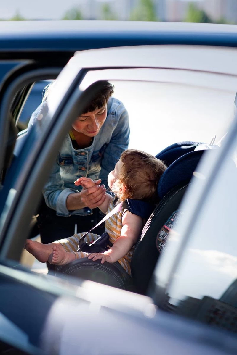 MUNDO 0-36 KG ISOFIX - 360 Graden Draaibaar Zwart MUNDO 0-36 KG ISOFIX - 360 Graden Draaibaar Zwart -Winkel voor babyproducten 800x1200 163