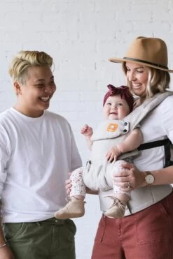 Tula Draagzak Explore - Linen Sand 4 Tula Draagzak Explore - Linen Sand -Winkel voor babyproducten 800x1200 228