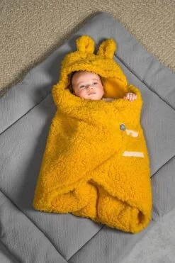 Jollein Wikkeldeken Bunny 100x105cm - Mustard 5 Jollein Wikkeldeken Bunny 100x105cm - Mustard -Winkel voor babyproducten 800x1200 371