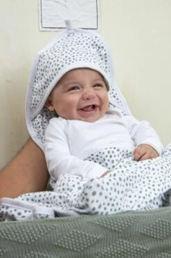 Meyco Badcape Basic Jersey/Cheetah 2-pack - Forest Green - 80x80cm -Winkel voor babyproducten 800x1200 43