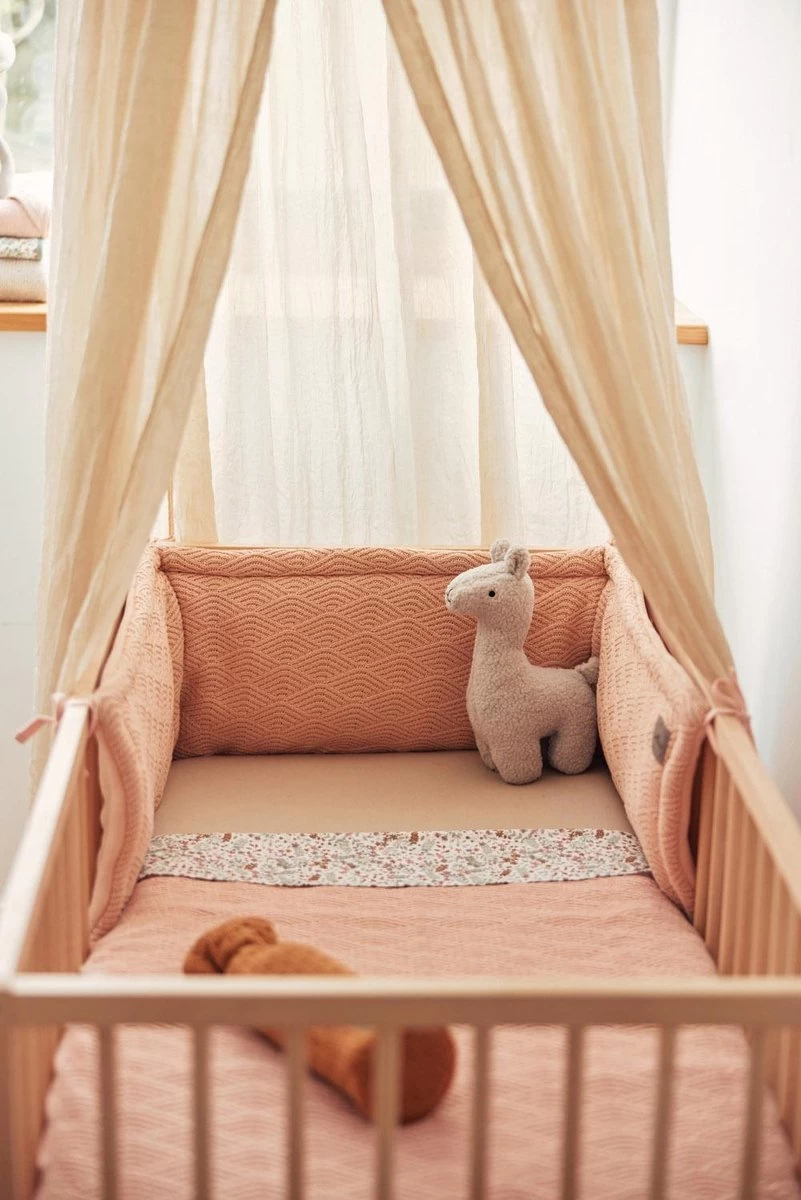 Jollein Bedomrander River Knit 180x35cm - Pale Pink Jollein Bedomrander River Knit 180x35cm - Pale Pink -Winkel voor babyproducten 801x1200 78