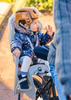 Brioso Fietsstoeltje Achter – Achterzitje Fiets – Kinderzitje Fiets - Zandgrijs/rood 6 Brioso Fietsstoeltje Achter – Achterzitje Fiets – Kinderzitje Fiets - Zandgrijs/rood -Winkel voor babyproducten 851x1200 7