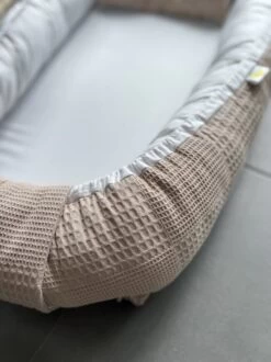 Bébélunes - Waffle Brown - Babynest - Bruin - 60x100cm - Inclusief Kussen -Winkel voor babyproducten 899x1200 46