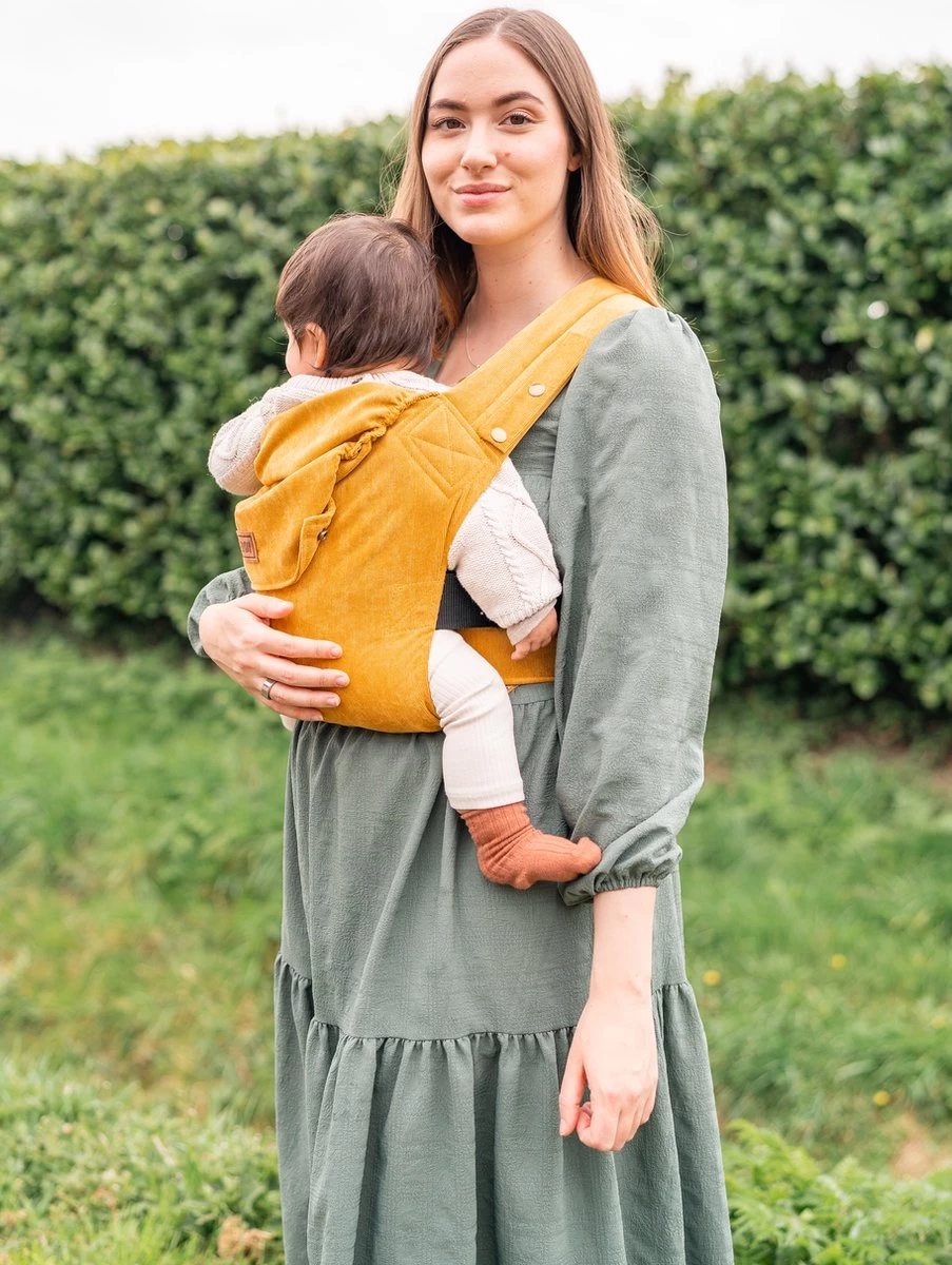 ByKay - Draagzak - Click Carrier Classic - Special Edition Rib Zeki Yellow - Teske de Schepper ByKay - Draagzak - Click Carrier Classic - Special Edition Rib Zeki Yellow - Teske De Schepper -Winkel voor babyproducten 903x1200 5