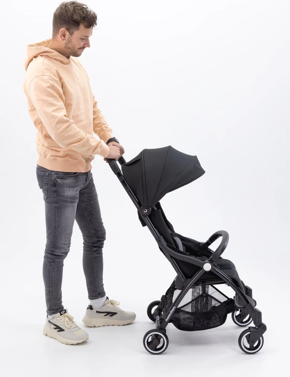 Hamilton by Yoop X1 Plus Buggy – Nieuw, Hoger, Uitgebreider 2023 Model – Premium Stroller met One Hand Folding Technologie – Zwart – Lichte, Verstelbare en Wendbare Kinderwagen met vele Gemakken Hamilton By Yoop X1 Plus Buggy – Nieuw, Hoger, Uitgebreider 2023 Model – Premium Stroller Met One Hand Folding Technologie – Zwart – Lichte, Verstelbare En Wendbare Kinderwagen Met Vele Gemakken -Winkel voor babyproducten 924x1200 2