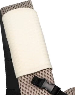 Dooky Ergonomische Draagzak Urban Comfort Beige Desert -Winkel voor babyproducten 945x1200 6