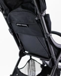 Hamilton By Yoop S1 Plus Buggy Met Monteerbare Zeno Plus Draagwieg - Nieuw En Hoger 2023 Model - Premium Budget Stroller Met One Hand Folding Technologie – Zwart - Licht, Verstelbaar, Wendbaar En Geschikt Van 0 Maanden Tot 4 Jaar – Inclusief Adapter 8 Hamilton By Yoop S1 Plus Buggy Met Monteerbare Zeno Plus Draagwieg - Nieuw En Hoger 2023 Model - Premium Budget Stroller Met One Hand Folding Technologie – Zwart - Licht, Verstelbaar, Wendbaar En Geschikt Van 0 Maanden Tot 4 Jaar – Inclusief Adapter -Winkel voor babyproducten 959x1200 5